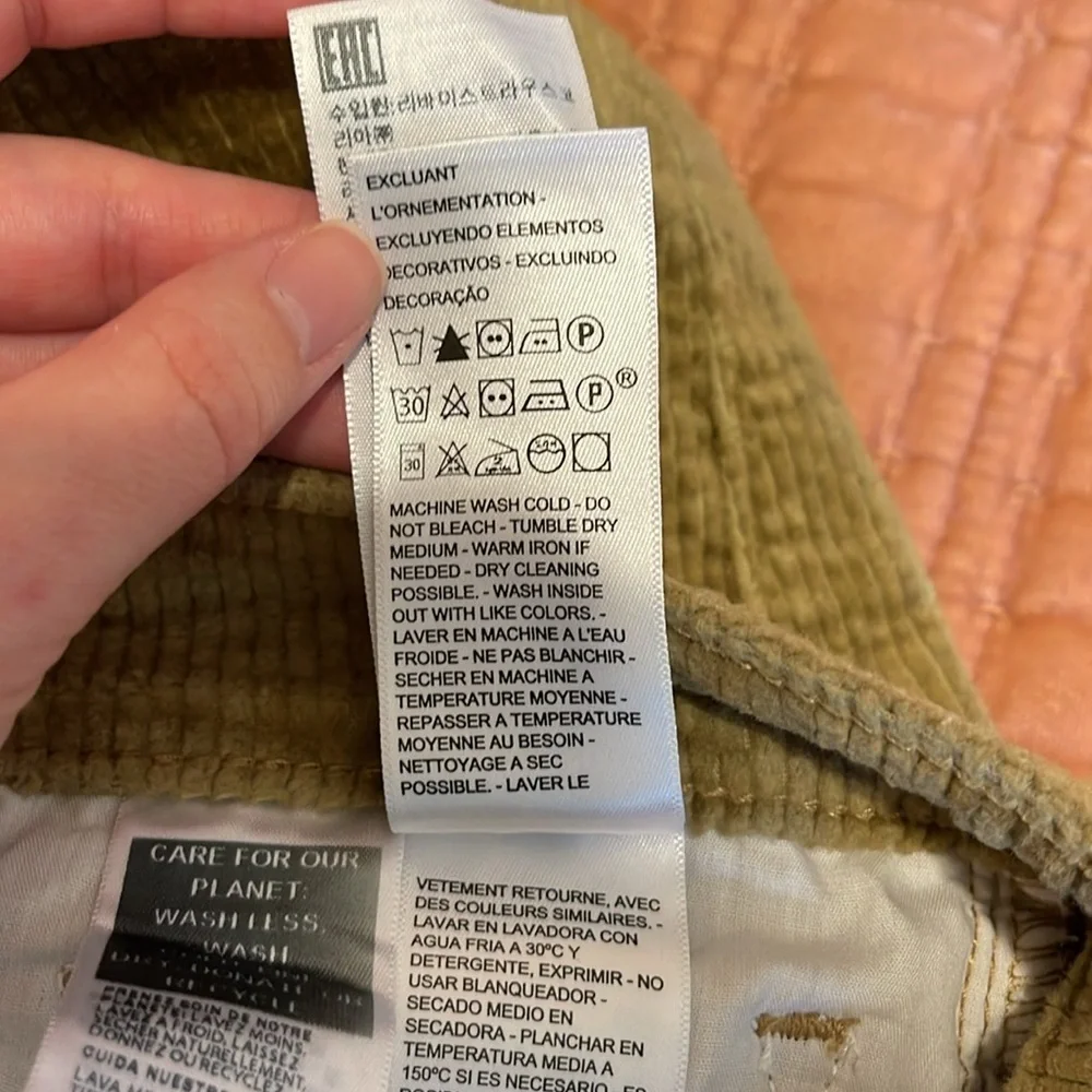NWOT Levi’s Corduroy Skinny Pants